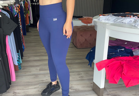 Navy Scrunch Butt Leggings