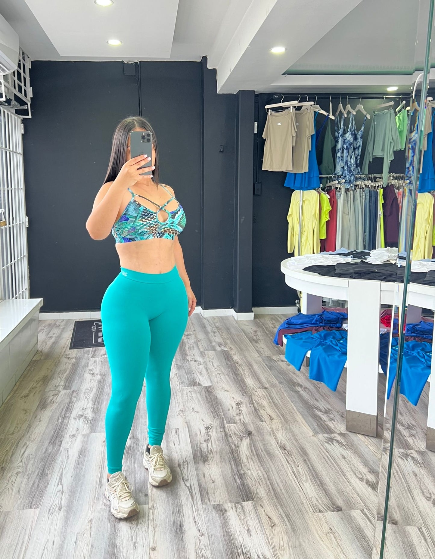 Aqua Scrunch Butt Legging Set